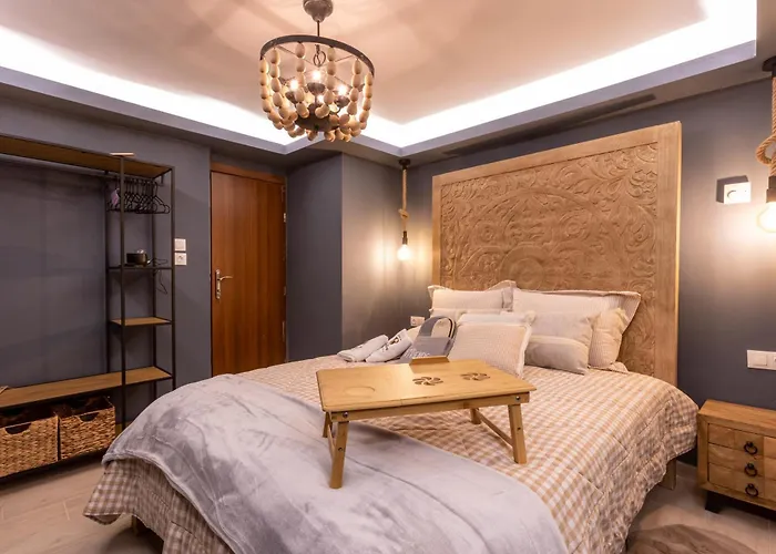 Rock Dandy La Maison De L Ours - Fireplace Retreat Nimfaíon