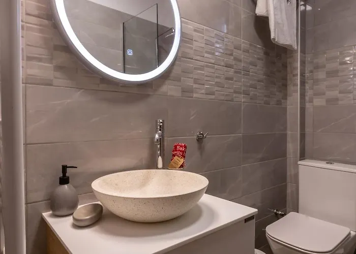 Rock Dandy La Maison De L Ours - Fireplace Retreat Nimfaíon