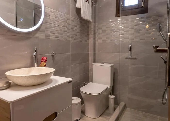 Rock Dandy La Maison De L Ours - Fireplace Retreat *