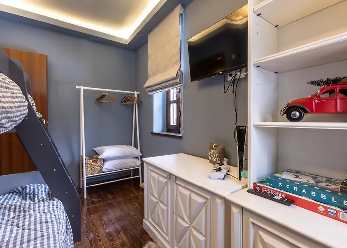 Rock Dandy La Maison De L Ours - Fireplace Retreat Nimfaíon