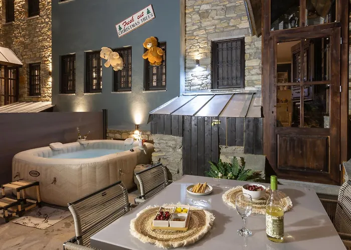 Rock Dandy La Maison De L Ours - Fireplace Retreat Nimfaíon